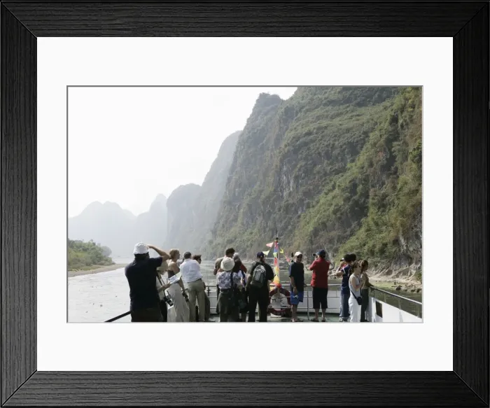Framed Print : Tourists on cruise boat on Li River between Guilin and Yangshuo, Guilin Framed Print : Tourists on cruise boat on Li River between Guilin and Yangshuo, Guilin