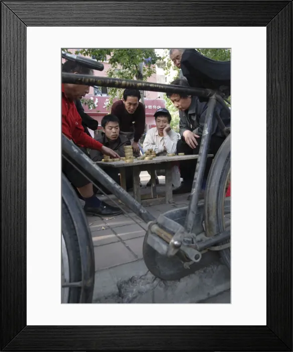 Framed Print : Playing Xiangqi, Chinese Chess, on the streets of Beijing, China, Asia Framed Print : Playing Xiangqi, Chinese Chess, on the streets of Beijing, China, Asia