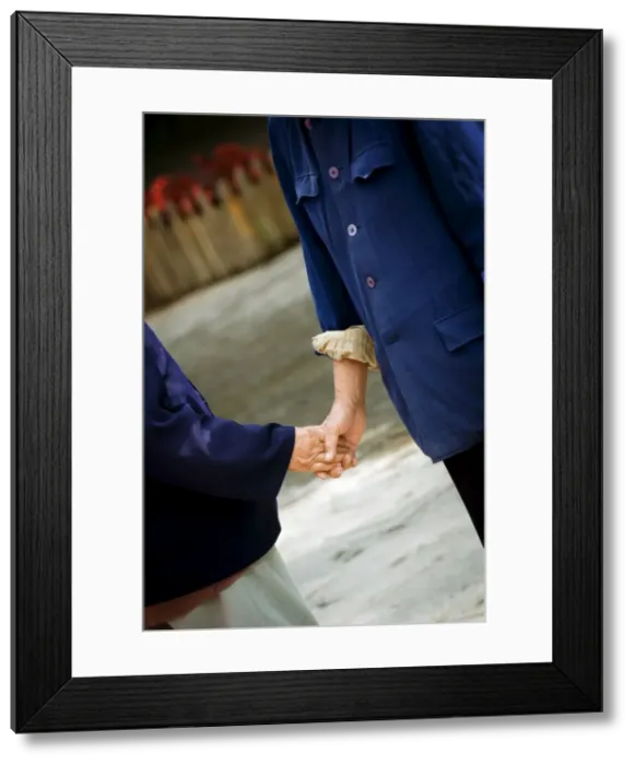 Framed Print : Good friends meeting, Dali, Yunnan, China, Asia Framed Print : Good friends meeting, Dali, Yunnan, China, Asia