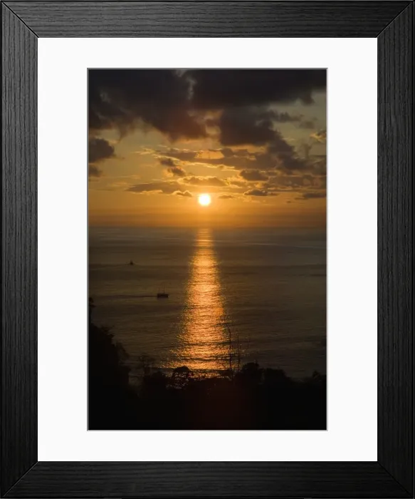 Framed Print : Sunset over Pacific near Manuel Antonio, Costa Rica Framed Print : Sunset over Pacific near Manuel Antonio, Costa Rica