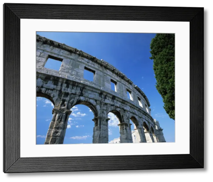 Framed Print : First century Roman amphitheatre, Pula, Istria, Croatia, Europe Framed Print : First century Roman amphitheatre, Pula, Istria, Croatia, Europe
