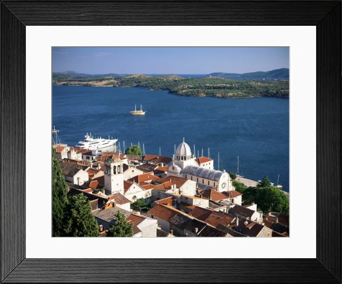 Framed Print : View over the Old Town and cathedral of St. Jacob, Sibenik, Knin region Framed Print : View over the Old Town and cathedral of St. Jacob, Sibenik, Knin region