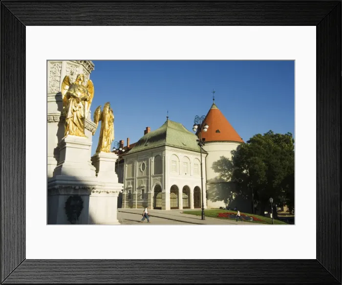 Framed Print : Golden statues, and 16th century fortifications in medieval Old Town of Kaptol Framed Print : Golden statues, and 16th century fortifications in medieval Old Town of Kaptol