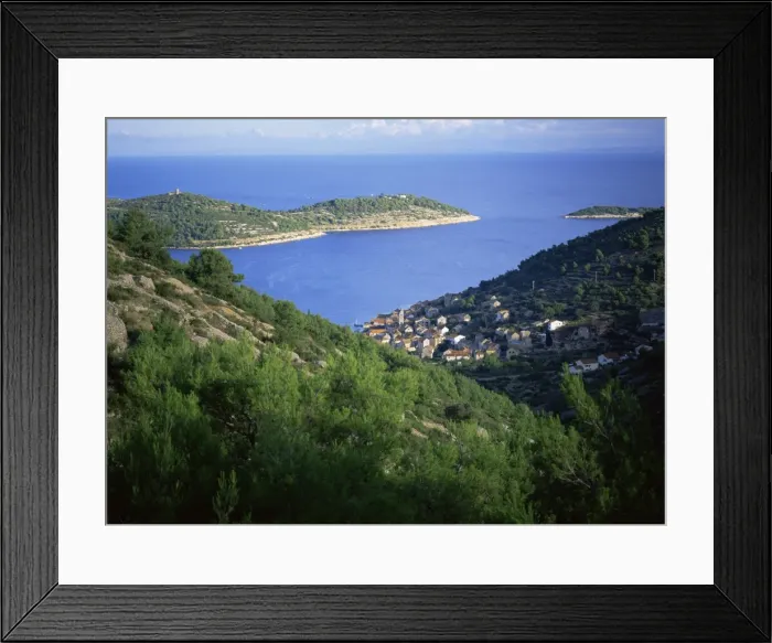 Framed Print : Vis, Croatia, Dalmatia, Dalmatian Coast, Europe Framed Print : Vis, Croatia, Dalmatia, Dalmatian Coast, Europe