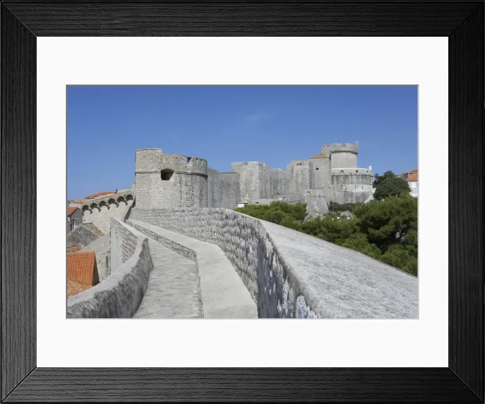 Framed Print : City wall and Fortress Minceta in background, Dubrovnik, Dalmatia, Croatia, Europe Framed Print : City wall and Fortress Minceta in background, Dubrovnik, Dalmatia, Croatia, Europe