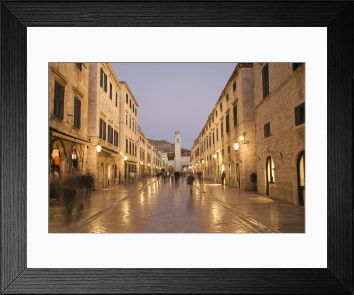 Framed Print : Dubrovnik, Croatia, Europe Framed Print : Dubrovnik, Croatia, Europe