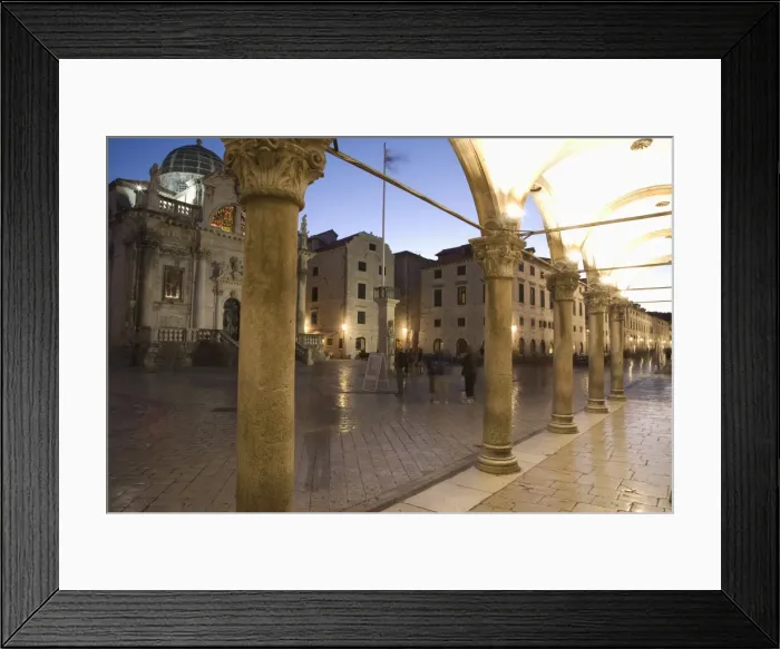 Framed Print : Dubrovnik, Croatia, Europe Framed Print : Dubrovnik, Croatia, Europe