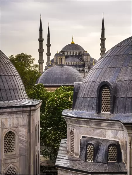 Blue Mosque (Sultan Ahmed Mosque) seen from Hagia Sophia (Aya Sofya), UNESCO World Heritage Site