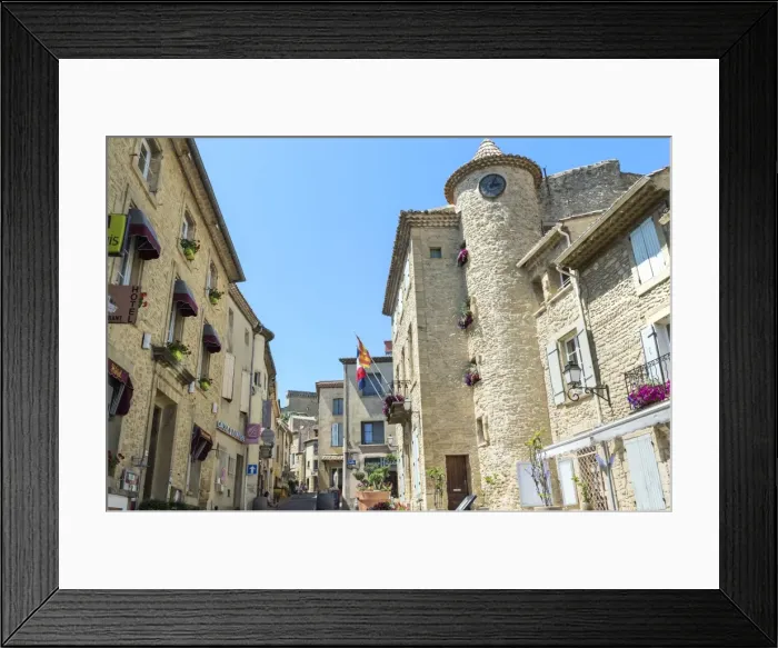 Framed Print : Chateuneuf du Pape, Vaucluse, Provence Alpes Cote d Azur region, France, Europe Framed Print : Chateuneuf du Pape, Vaucluse, Provence Alpes Cote d Azur region, France, Europe