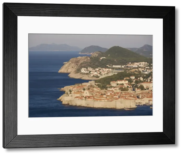 Framed Print : Dubrovnik, Croatia, Europe Framed Print : Dubrovnik, Croatia, Europe