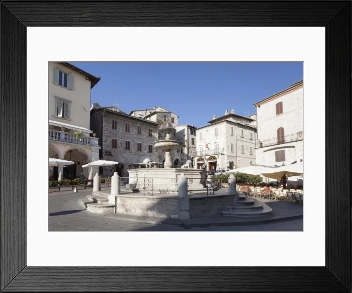 Framed Print : Piazza del Comune Square, Assisi, Perugia District, Umbria, Italy, Europe Framed Print : Piazza del Comune Square, Assisi, Perugia District, Umbria, Italy, Europe
