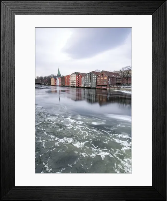 Framed Print : Colorful houses reflected in the River Nidelva, Bakklandet, Trondheim, Norway, Scandinavia Framed Print : Colorful houses reflected in the River Nidelva, Bakklandet, Trondheim, Norway, Scandinavia