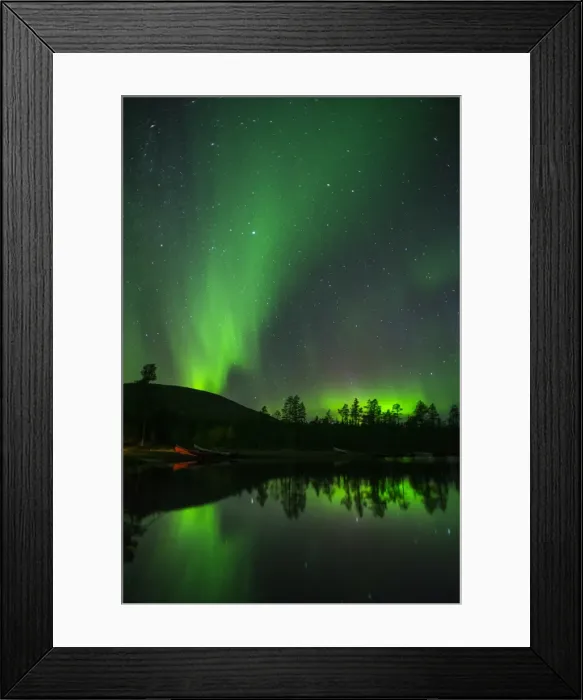 Framed Print : Aurora Borealis and stars over lake at night, Muonio, Lapland, Finland, Scandinavia Framed Print : Aurora Borealis and stars over lake at night, Muonio, Lapland, Finland, Scandinavia