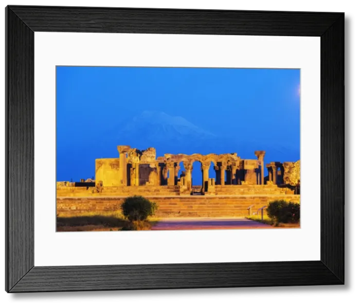 Framed Print : Zvartnots archaeological ruin, UNESCO World Heritage Site, Mount Ararat in Turkey behind Framed Print : Zvartnots archaeological ruin, UNESCO World Heritage Site, Mount Ararat in Turkey behind