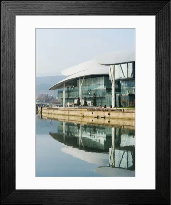 Framed Print : Public Service Hall, House of Justice on Mtkvari River, Tbilisi, Georgia, Caucasus Framed Print : Public Service Hall, House of Justice on Mtkvari River, Tbilisi, Georgia, Caucasus