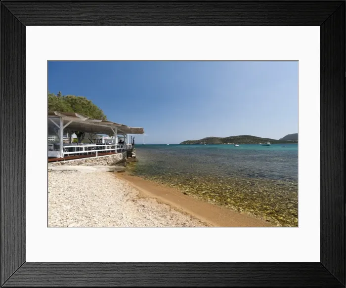 Framed Print : Captain Pipinos Tavern in Agios Georgios, Antiparos island, Southern Aegean sea, Cyclades Framed Print : Captain Pipinos Tavern in Agios Georgios, Antiparos island, Southern Aegean sea, Cyclades