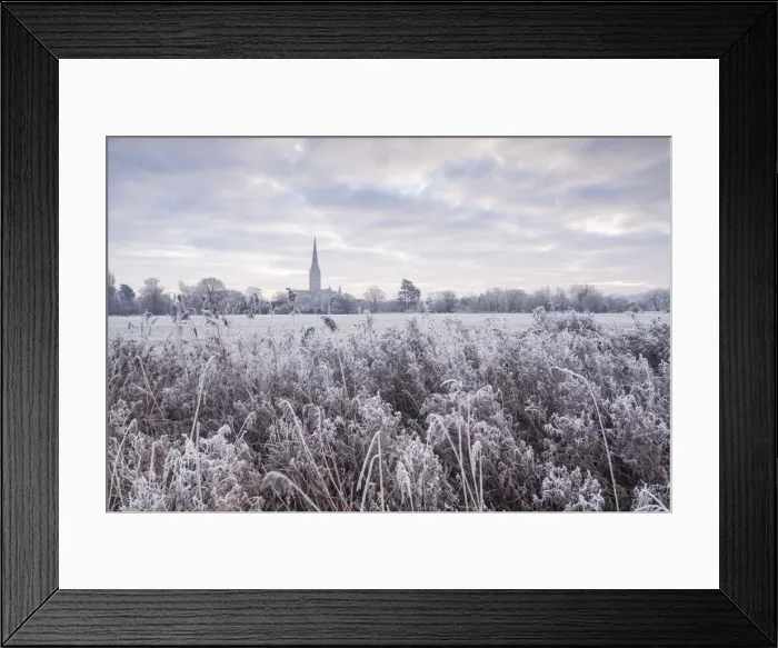 Framed Print : Salisbury Cathedral at dawn in winter, Salisbury, Wiltshire, England, United Kingdom Framed Print : Salisbury Cathedral at dawn in winter, Salisbury, Wiltshire, England, United Kingdom