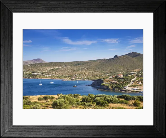 Framed Print : Sounio Bay, to the left is the Grecotel Exclusive Resort, Cape Sounion, near Athens