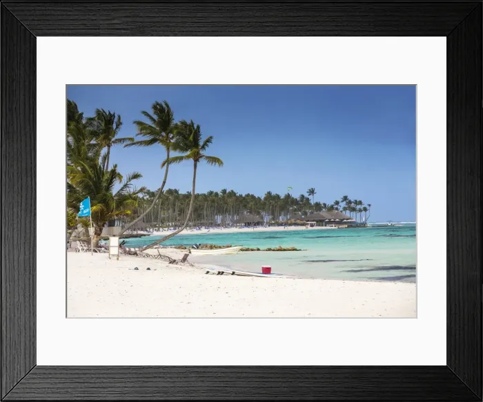Framed Print : Kitesurfing beach at The Kite Club, Playa Blanca, Punta Cana, Dominican Republic Framed Print : Kitesurfing beach at The Kite Club, Playa Blanca, Punta Cana, Dominican Republic