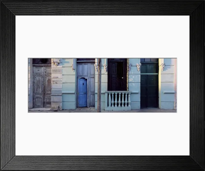 Framed Print : Facade of old colonial house in evening light, Cienfuegos, Cuba, West Indies Framed Print : Facade of old colonial house in evening light, Cienfuegos, Cuba, West Indies