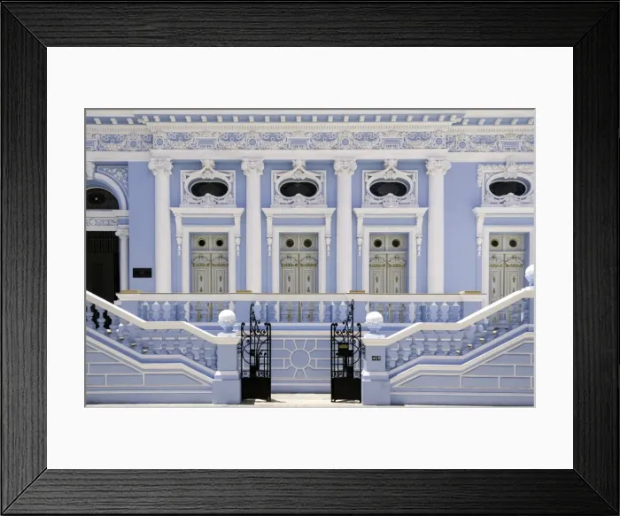Framed Print : Front of a classic colonial building in Merida, Yucatan, Mexico, North America Framed Print : Front of a classic colonial building in Merida, Yucatan, Mexico, North America