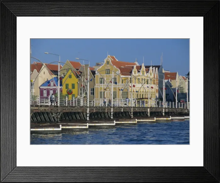 Framed Print : Colonial gabled buildings and the Queen Emma pontoon bridge, Willemstad Framed Print : Colonial gabled buildings and the Queen Emma pontoon bridge, Willemstad