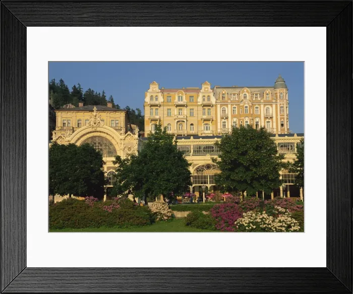 Framed Print : Gardens and colonnade in the centre of Marianske Lanske in West Bohemia Framed Print : Gardens and colonnade in the centre of Marianske Lanske in West Bohemia