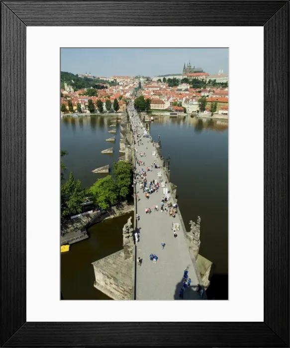 Framed Print : View overlooking Charles Bridge towards Mala Strana, Prague, UNESCO World Heritage Site Framed Print : View overlooking Charles Bridge towards Mala Strana, Prague, UNESCO World Heritage Site
