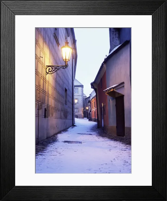 Framed Print : Snow covered 16th century cottages on Golden Lane (Zlata ulicka) in winter twilight Framed Print : Snow covered 16th century cottages on Golden Lane (Zlata ulicka) in winter twilight
