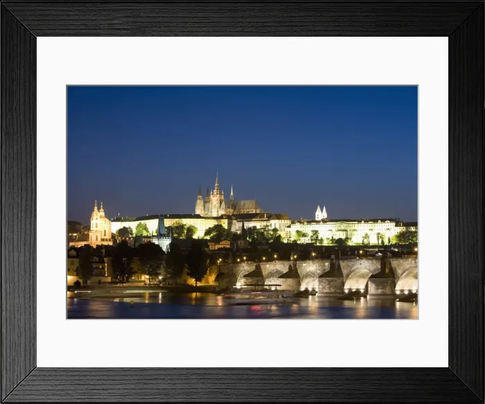 Framed Print : Charles Bridge, with St. Vituss Cathedral, Royal Palace, and Castle on skyline