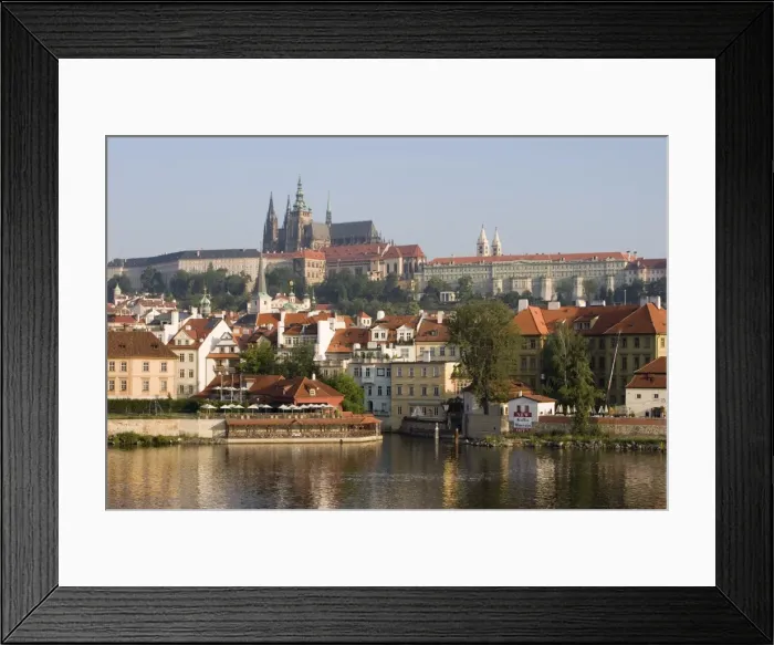 Framed Print : St. Vituss Cathedral, Royal Palace and Castle, UNESCO World Heritage Site Framed Print : St. Vituss Cathedral, Royal Palace and Castle, UNESCO World Heritage Site
