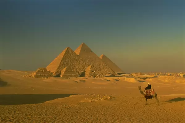 The Pyramids at Giza, UNESCO World Heritage Site, Cairo, Egypt, North Africa, Africa