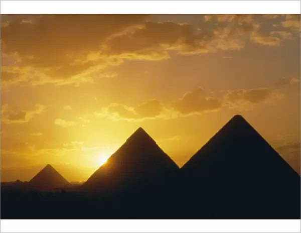 Sunset, the Pyramids, Giza, UNESCO World Heritage Site, Cairo, Egypt, North Africa