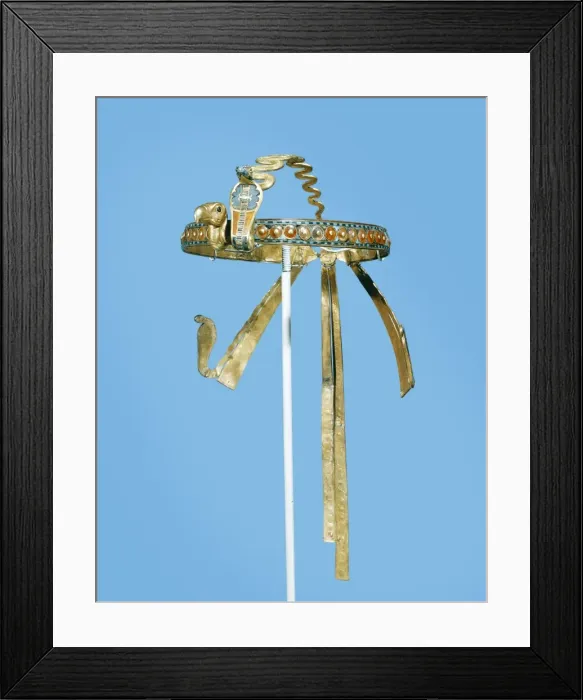 Framed Print : Royal diadem found on the kings mummy, with the vulture of the South Framed Print : Royal diadem found on the kings mummy, with the vulture of the South