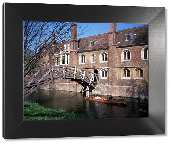 Mathematical Bridge, Queens College and punt, Cambridge, Cambridgeshire