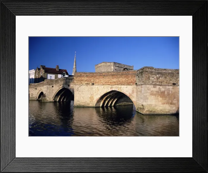 Framed Print : The 15th century bridge over the Great Ouse River at St. Ives, Cambridgeshire Framed Print : The 15th century bridge over the Great Ouse River at St. Ives, Cambridgeshire