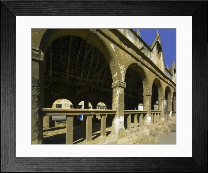 Framed Print : Medieval market hall, honey coloured stone building, High Street, Chipping Campden Framed Print : Medieval market hall, honey coloured stone building, High Street, Chipping Campden