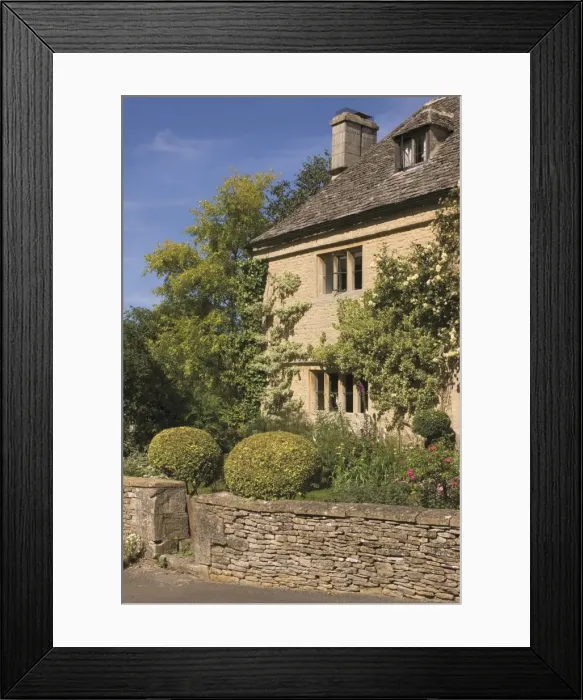 Framed Print : Honey coloured stone house, Upper Slaughter, The Cotswolds, Gloucestershire Framed Print : Honey coloured stone house, Upper Slaughter, The Cotswolds, Gloucestershire