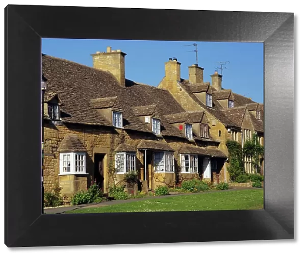 Elizabethan cottages, Broadway, the Cotswolds, Hereford & Worcester, England, UK, Europe