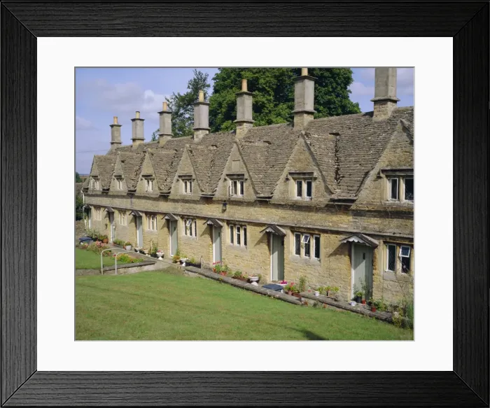 Framed Print : Alms Houses, Chipping Norton, The Cotswolds, Oxfordshire, England Framed Print : Alms Houses, Chipping Norton, The Cotswolds, Oxfordshire, England