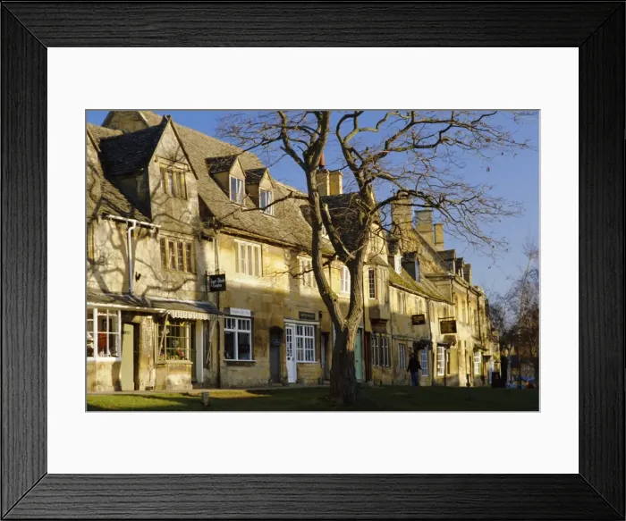 Framed Print : The High Street, Chipping Camden, the Cotswolds, Gloucestershire, England, UK Framed Print : The High Street, Chipping Camden, the Cotswolds, Gloucestershire, England, UK