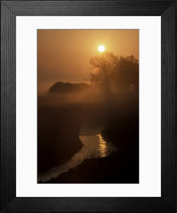 Framed Print : The Eden Valley at sunrise, near Edenbridge, Kent, England, United Kingdom, Europe Framed Print : The Eden Valley at sunrise, near Edenbridge, Kent, England, United Kingdom, Europe