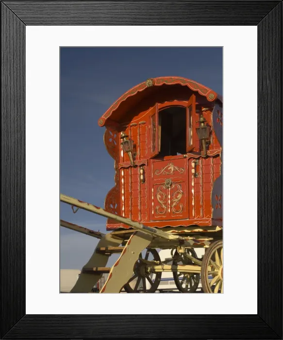 Framed Print : Horse drawn caravan, Appleby annual horse fair, Eden Valley, Lake District Framed Print : Horse drawn caravan, Appleby annual horse fair, Eden Valley, Lake District