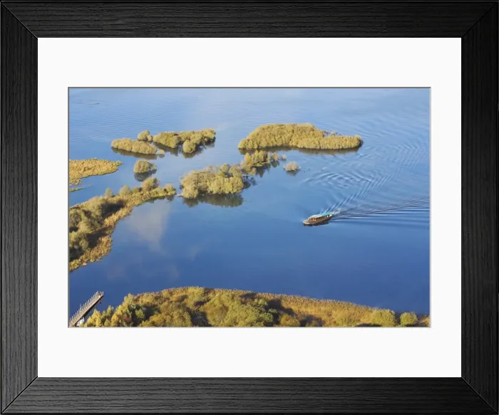 Framed Print : Derwentwater ferry approaching Lodore landing stage, Borrowdale, Lake District National Park Framed Print : Derwentwater ferry approaching Lodore landing stage, Borrowdale, Lake District National Park
