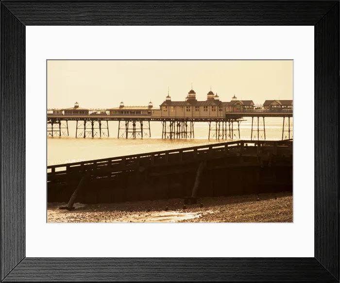 Framed Print : Eastbourne Pier, Eastbourne, East Sussex, Sussex, England, United Kingdom, Europe Framed Print : Eastbourne Pier, Eastbourne, East Sussex, Sussex, England, United Kingdom, Europe