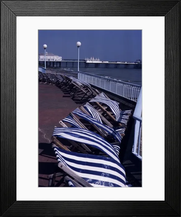 Framed Print : Wind on the Promenade, Eastbourne, East Sussex, Sussex, England, United Kingdom, Europe Framed Print : Wind on the Promenade, Eastbourne, East Sussex, Sussex, England, United Kingdom, Europe