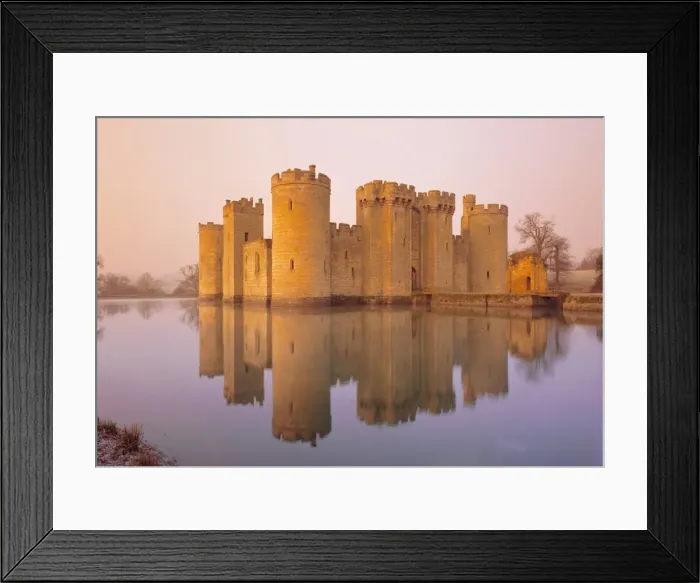 Framed Print : Bodiam Castle, East Sussex, England Framed Print : Bodiam Castle, East Sussex, England