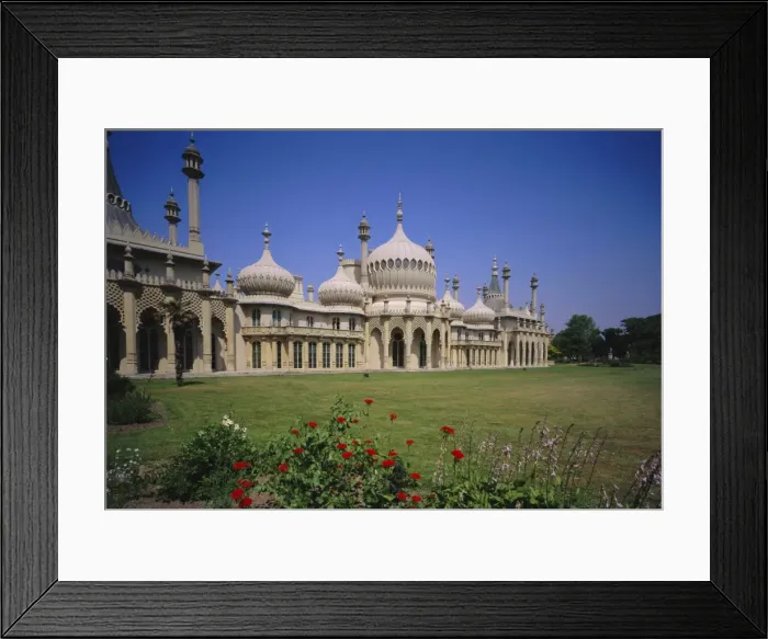 Framed Print : The Royal Pavilion, built by the Prince Regent, later to become King George IV Framed Print : The Royal Pavilion, built by the Prince Regent, later to become King George IV