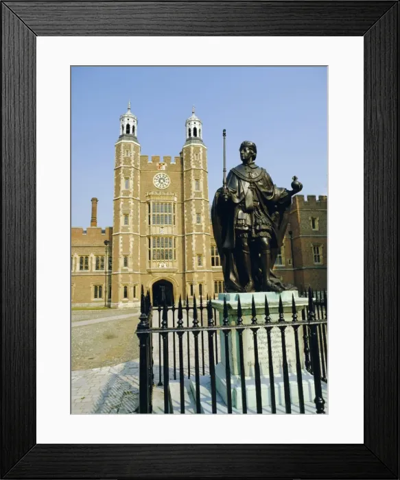 Framed Print : Statue of Henry VI and Luptons Tower, Eton College, Berkshire, England Framed Print : Statue of Henry VI and Luptons Tower, Eton College, Berkshire, England