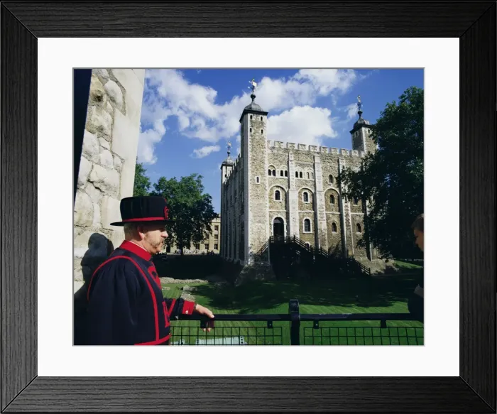 Framed Print : The White Tower, Tower of London, UNESCO World Heritage Site, London, England Framed Print : The White Tower, Tower of London, UNESCO World Heritage Site, London, England